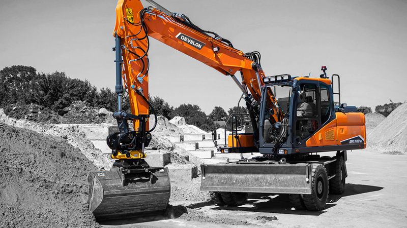 Excavadoras sobre Neumáticos DEVELON DX140W