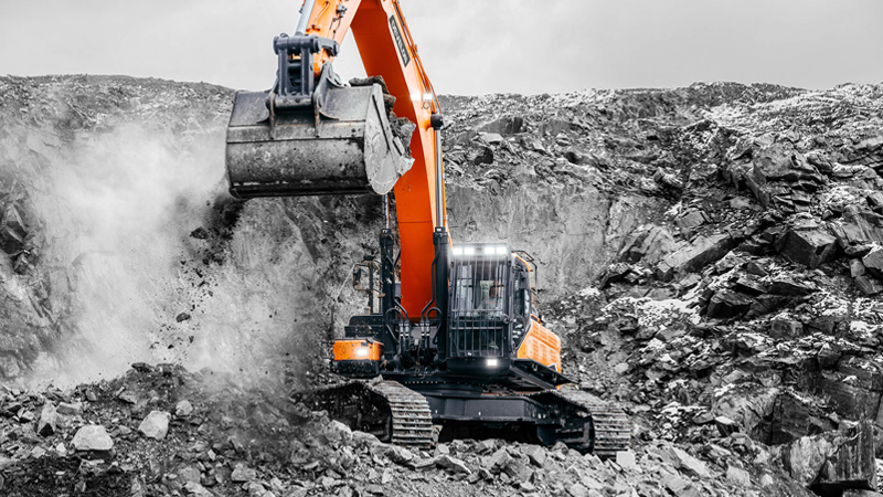 Excavadoras sobre Orugas DEVELON Excavadora DX530LC-7(K)