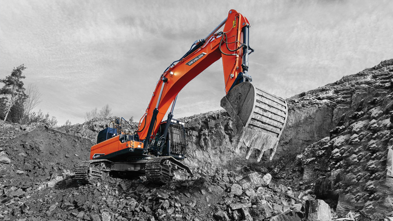 Excavadoras sobre Orugas DEVELON Excavadora DX530LC-7(K)