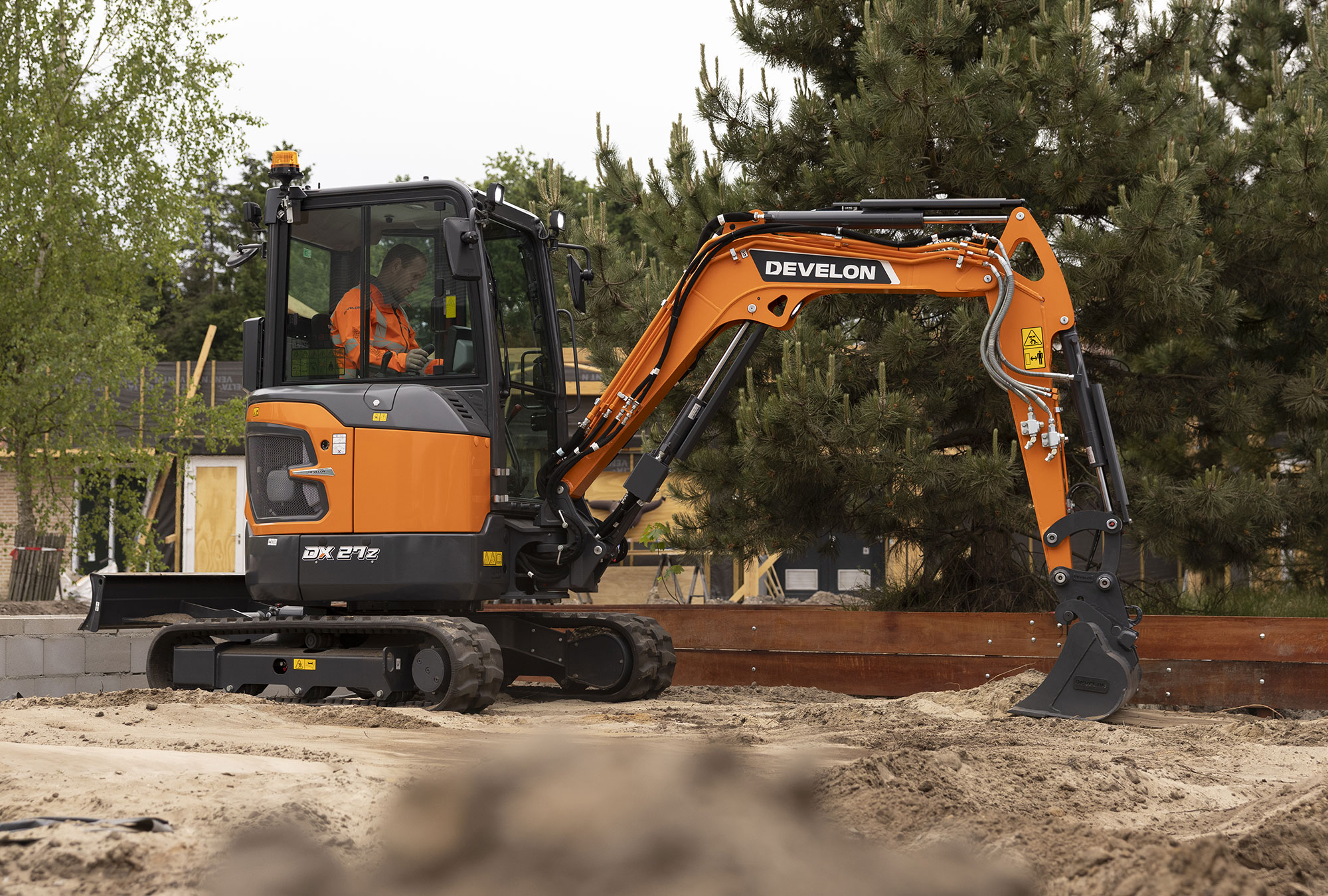 Miniexcavadoras DEVELON Imagen