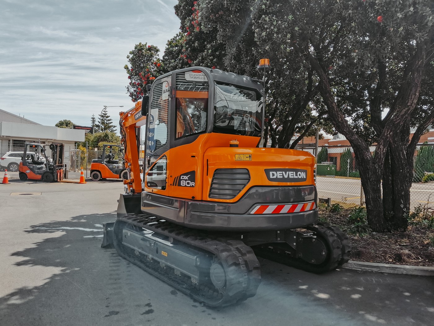 Miniexcavadoras DEVELON Imagen