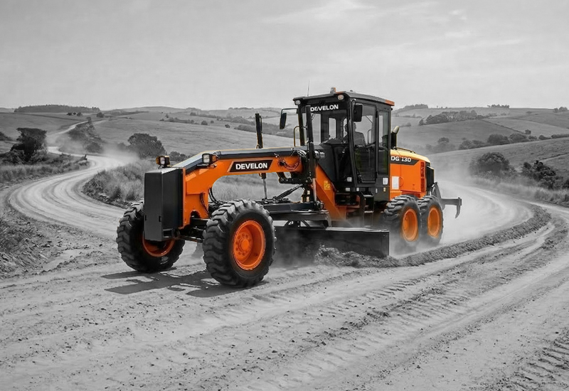 Motoniveladoras DEVELON Motoniveladora DG130