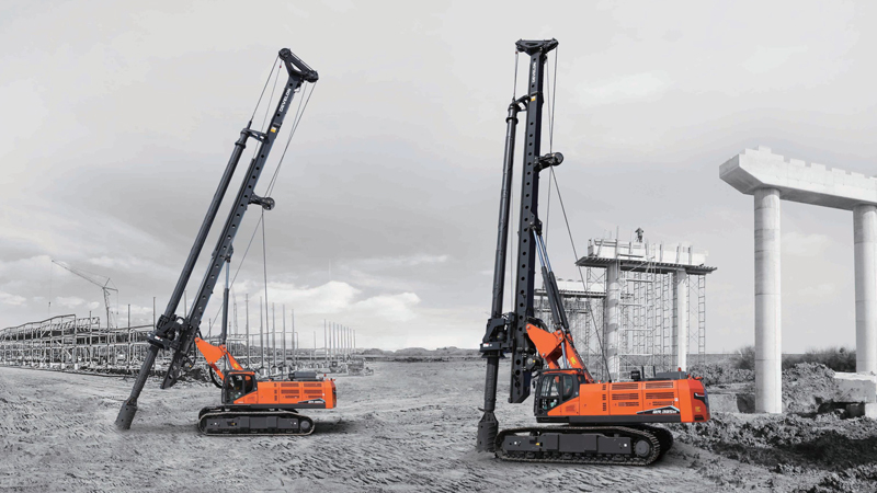 Aplicaciones Especiales DEVELON Perforadora rotativa DR305 H