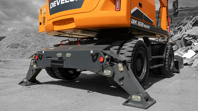 Aplicaciones Especiales DEVELON Manipulador de Materiales DX160WMH-7