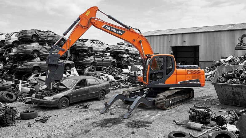 Aplicaciones Especiales DEVELON Desmantelador de Autos DX225 CD