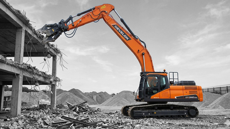 Aplicaciones Especiales DEVELON Demolición Alto Alcance DX340 DM